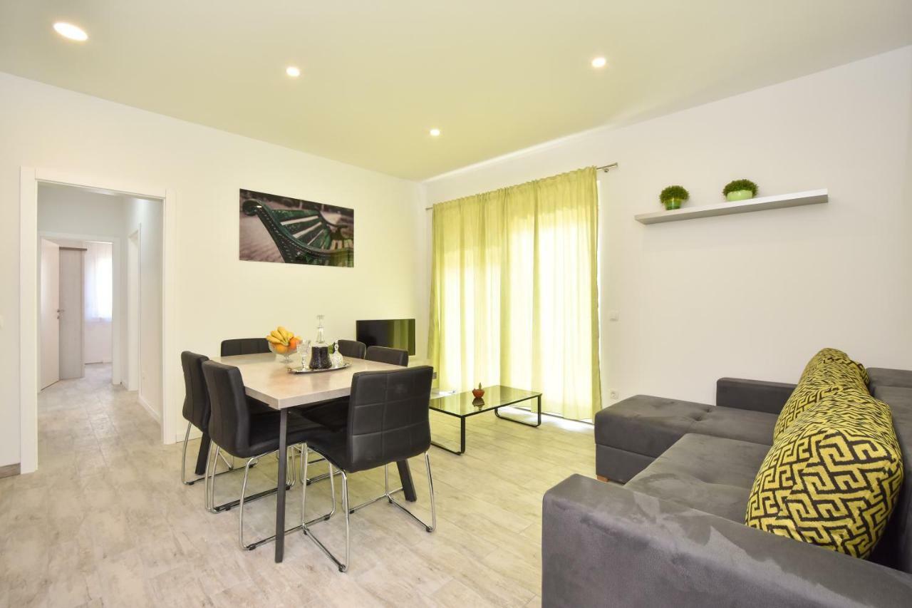 Apartmani Iva&Ante Dugi Rat Extérieur photo