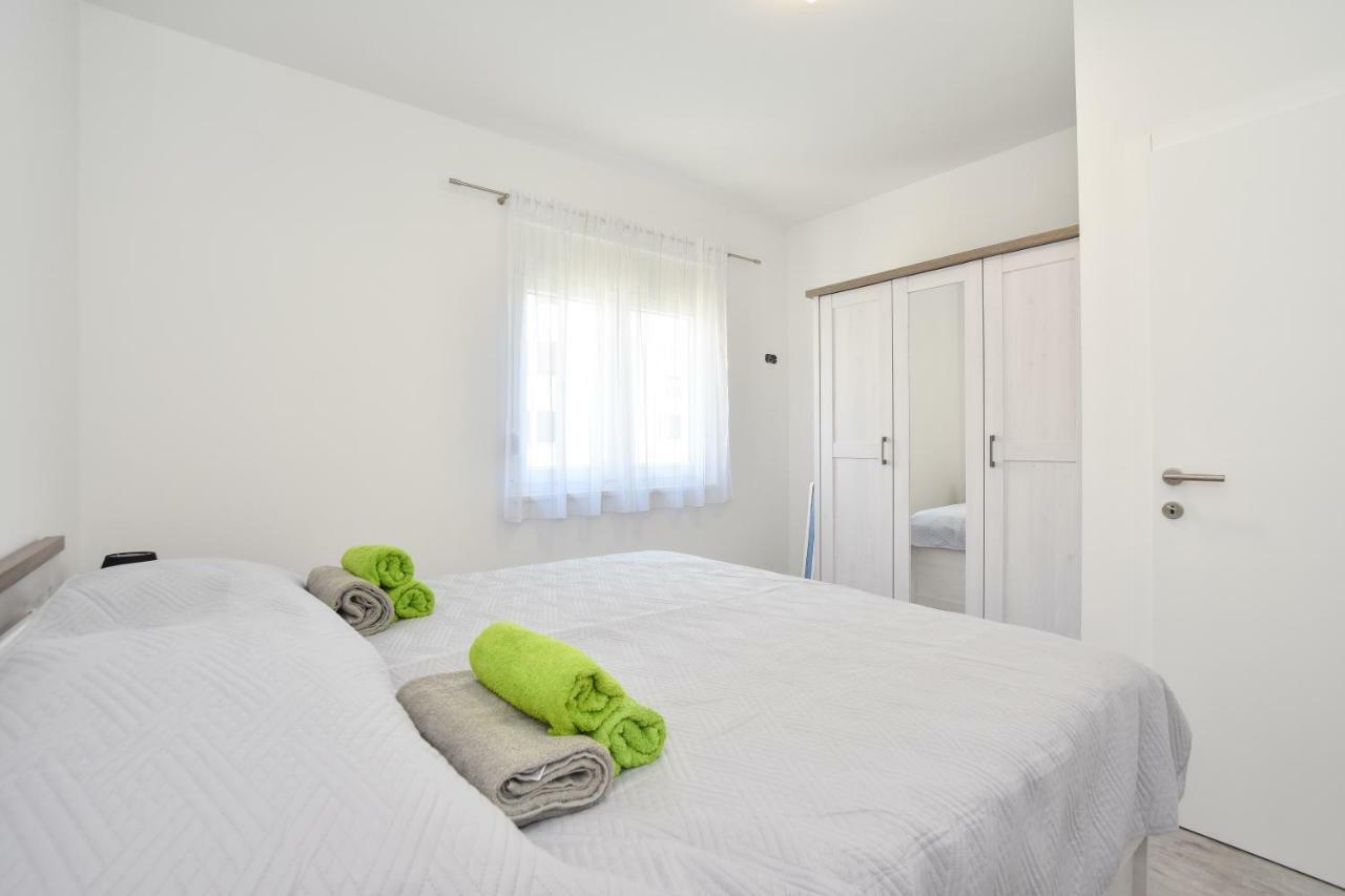 Apartmani Iva&Ante Dugi Rat Extérieur photo